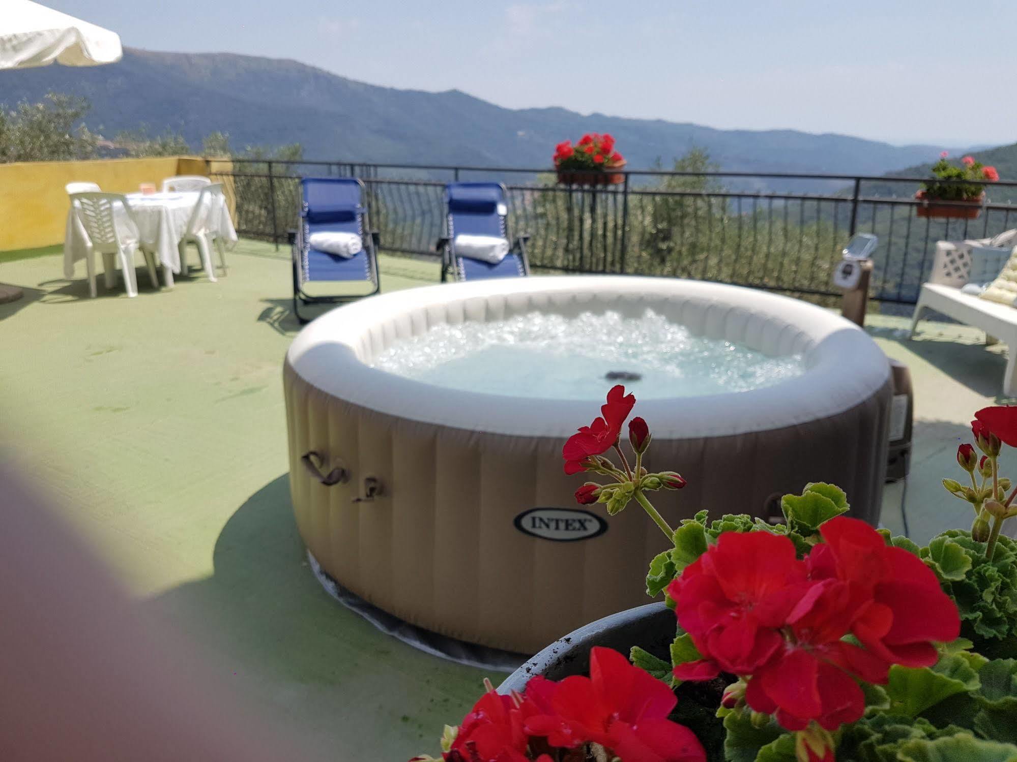 Agriturismo Dinoabbo Apt * Lucinasco